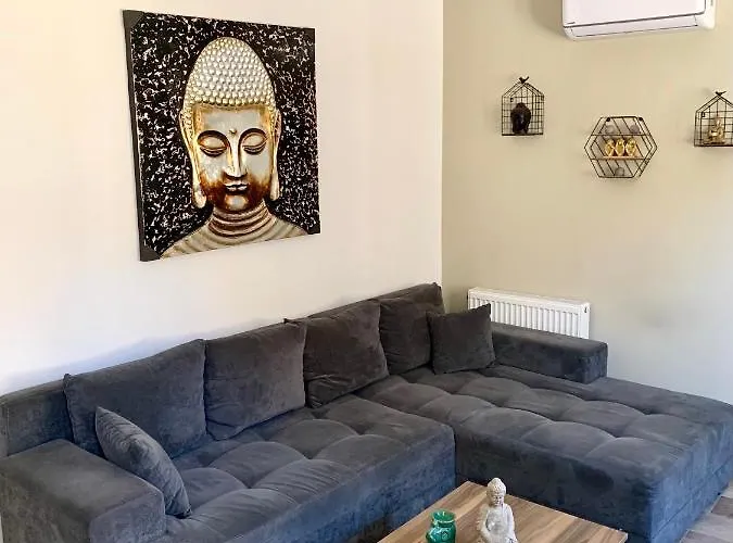 Leo\'S City Apartment